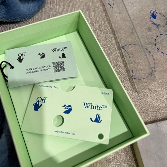 Off-White Silver Paperclip Cuff Bracelet in Brandnew condition - Picture 6 of 10